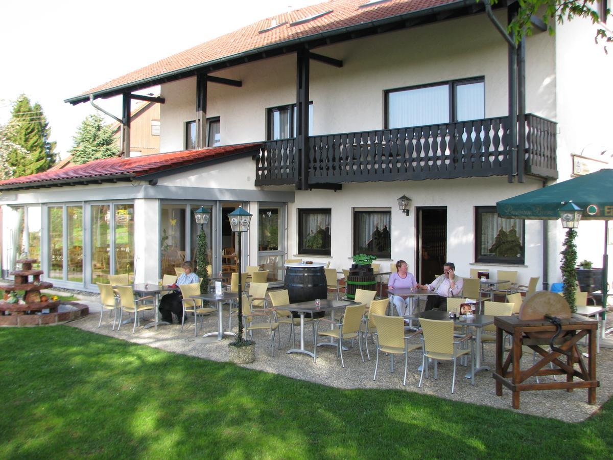Gasthaus Und Ferienwohnungen "Zum Engel" Waldbrunn (Baden-Wurttemberg) Ngoại thất bức ảnh
